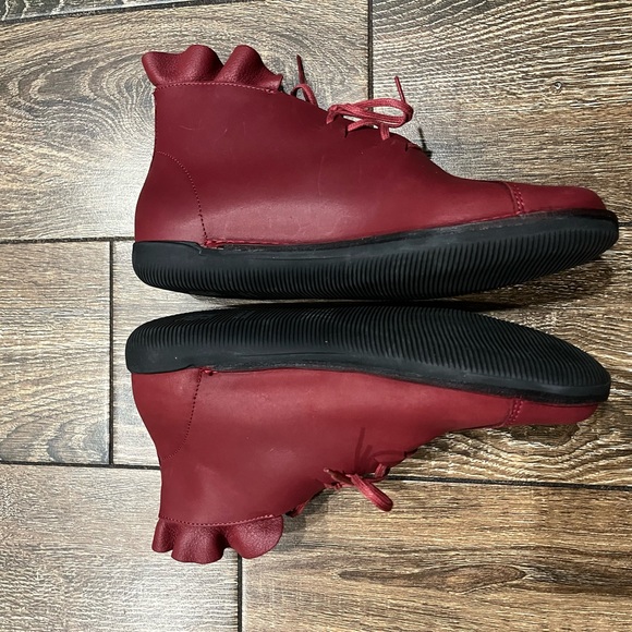 Loints of Holland Rosa lipstick red ankle bootie - Picture 10 of 15